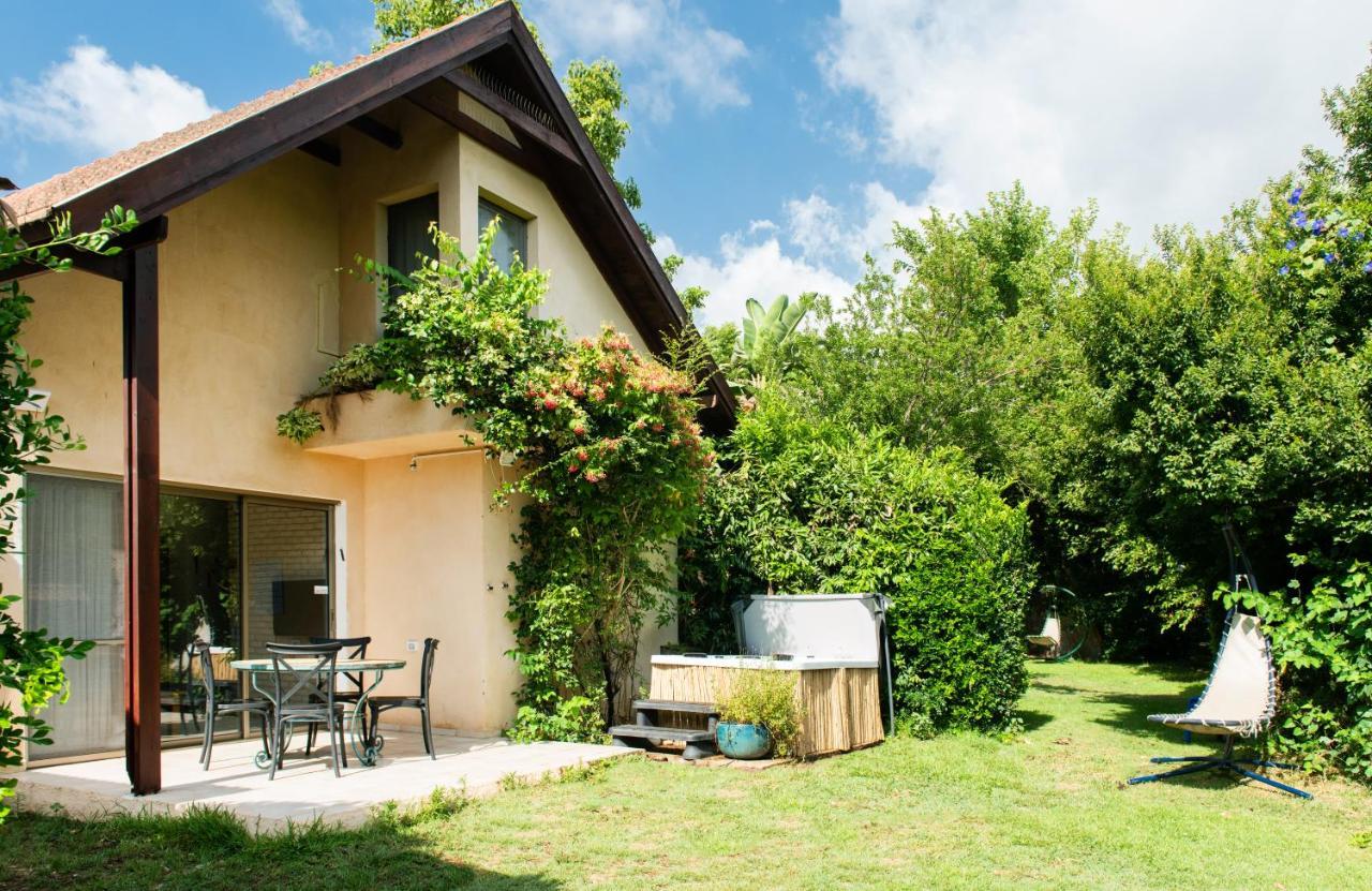 Vitrage Holiday Village And Spa Бейт Хилел Екстериор снимка